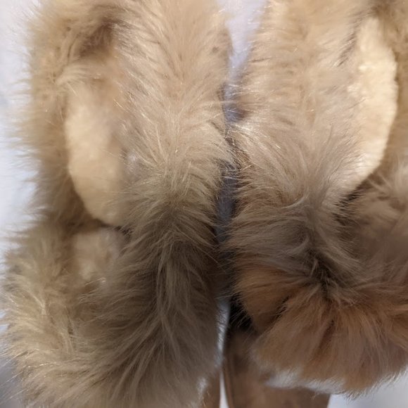 Furry Boot - Picture 4 of 4